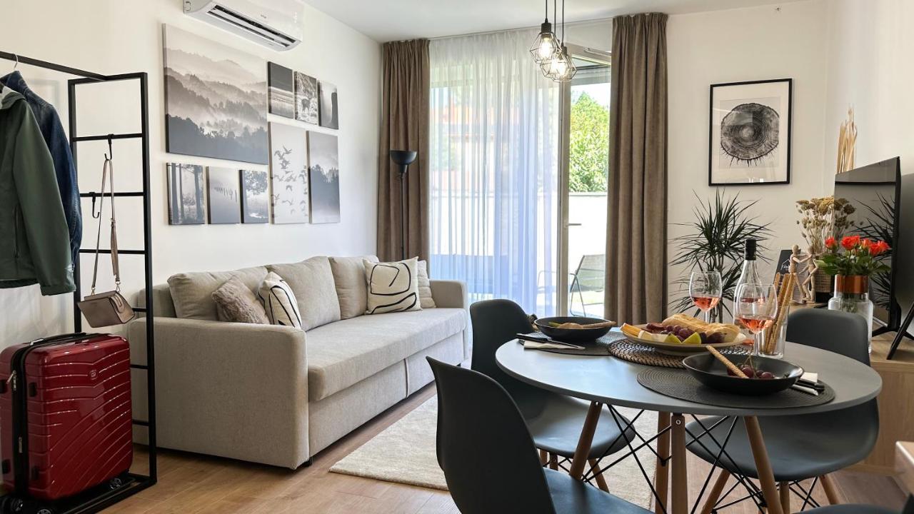 Linden Apartman 002 - Adults Only Mosonmagyarovar Exterior photo